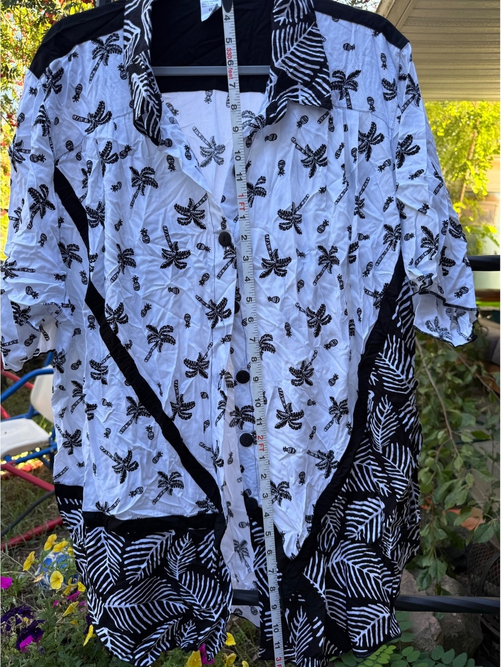 We Be Bop Women's Rayon Button-Up Shirt 4X Black and White Pattern